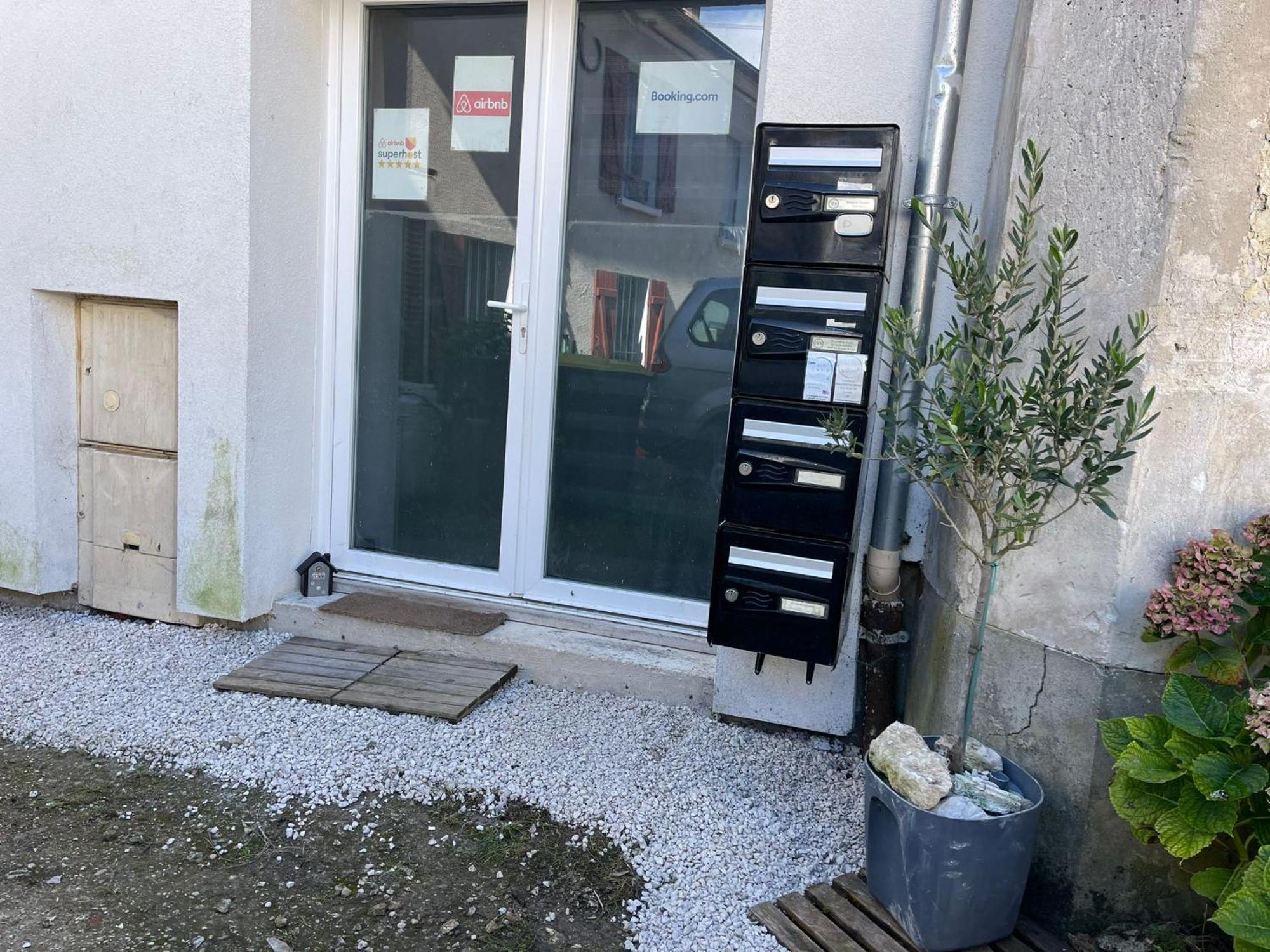 Appartement Villiers Sur Morin Proche De Disneyland Eksteriør bilde